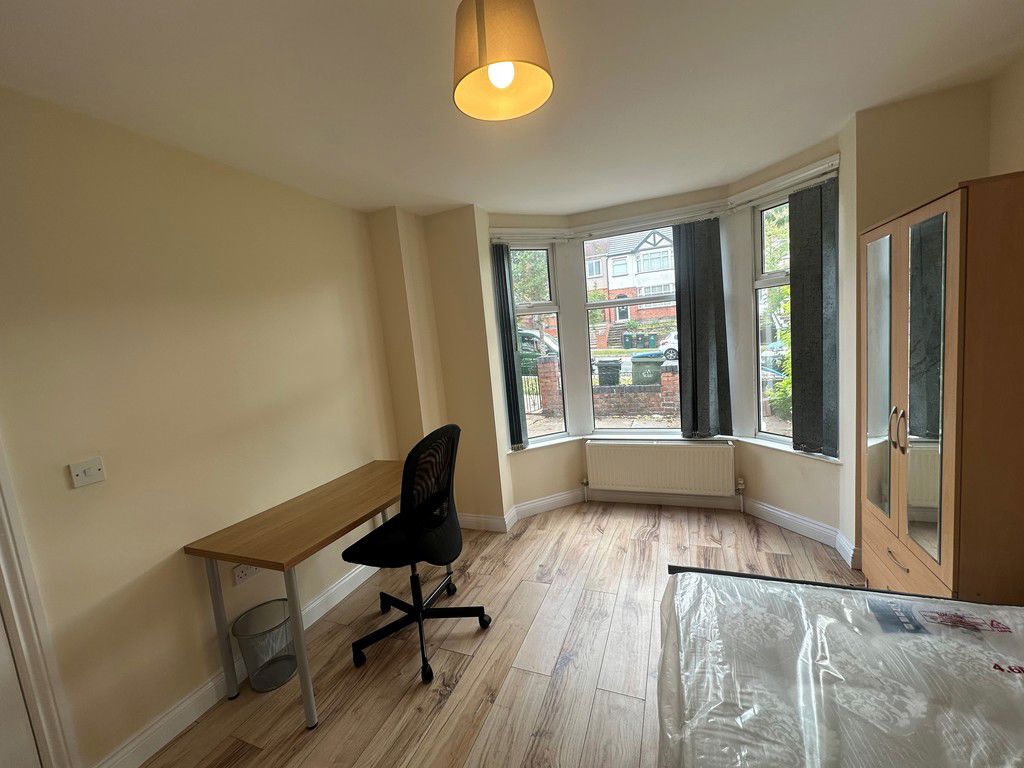 Image of Queen Isabels Avenue