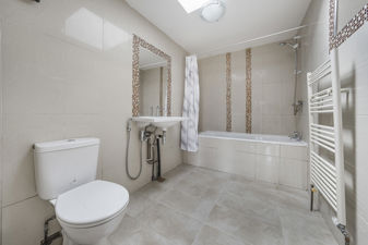 Picture 16