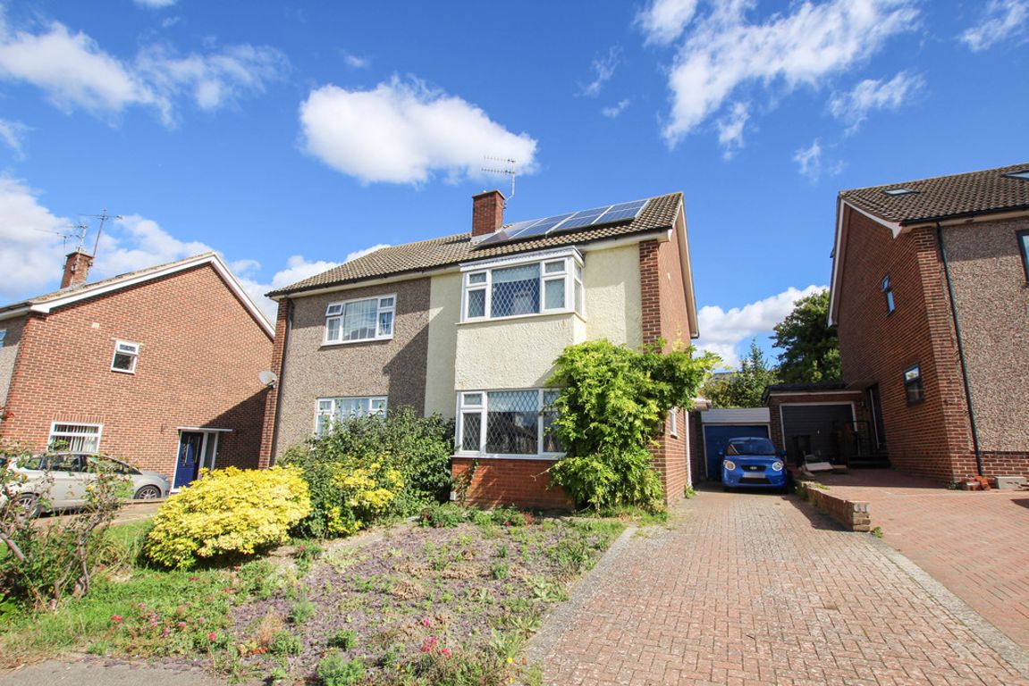 3 Bedroom for sale in Saffron Walden Cheffins Saffron Walden Sales