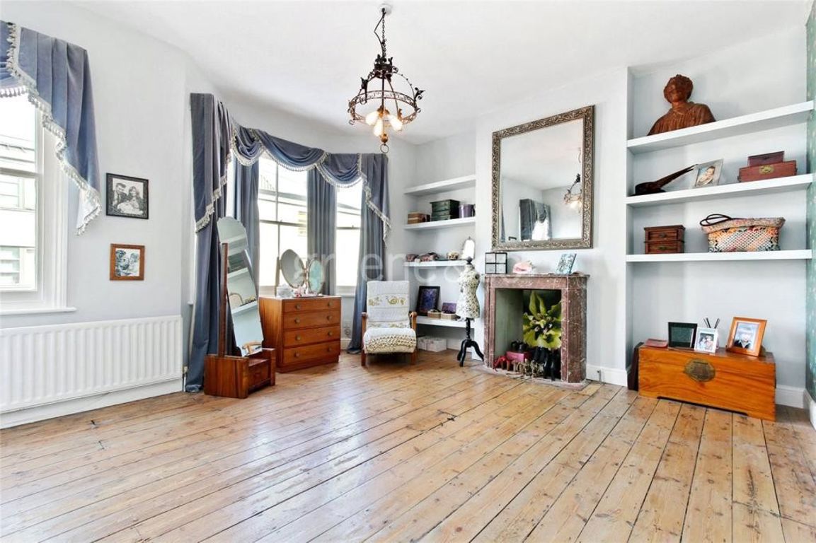 Warfield Road, London