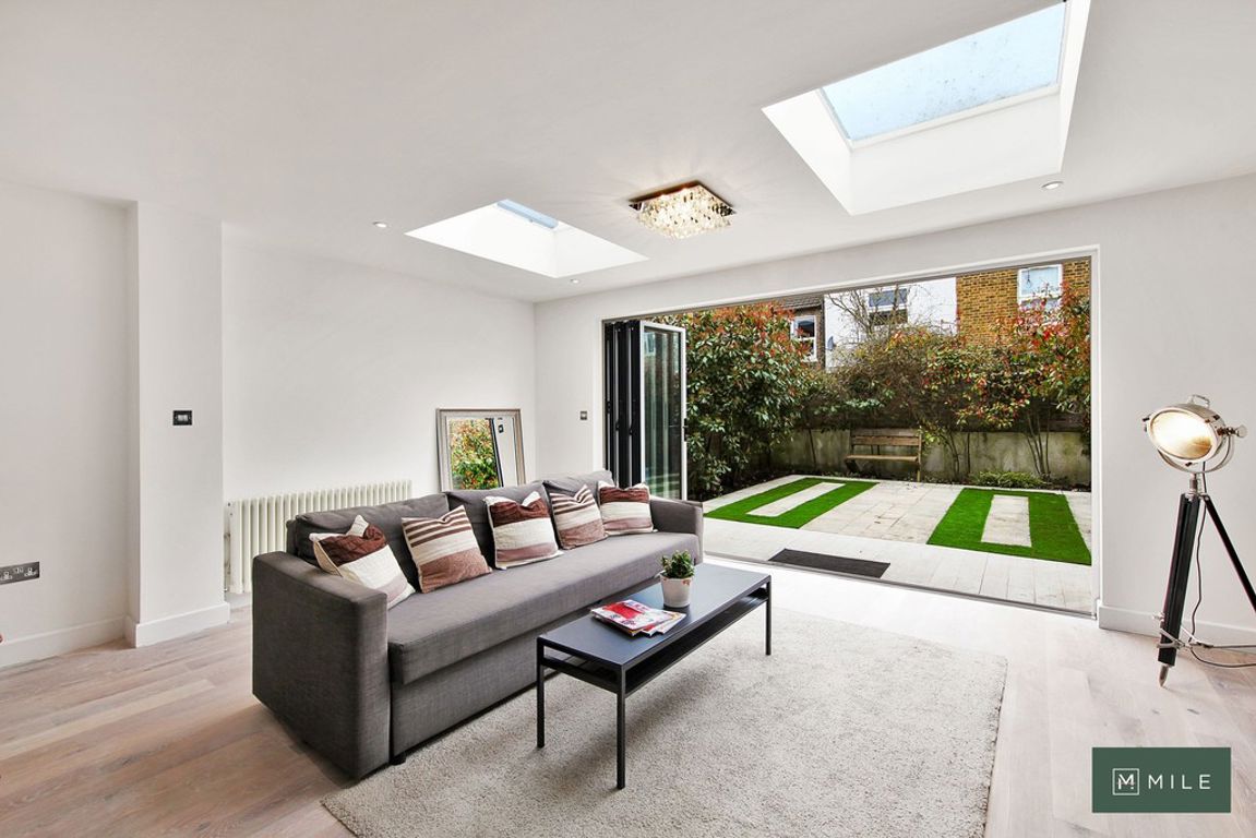 4 bed property in St Margarets Road, London
