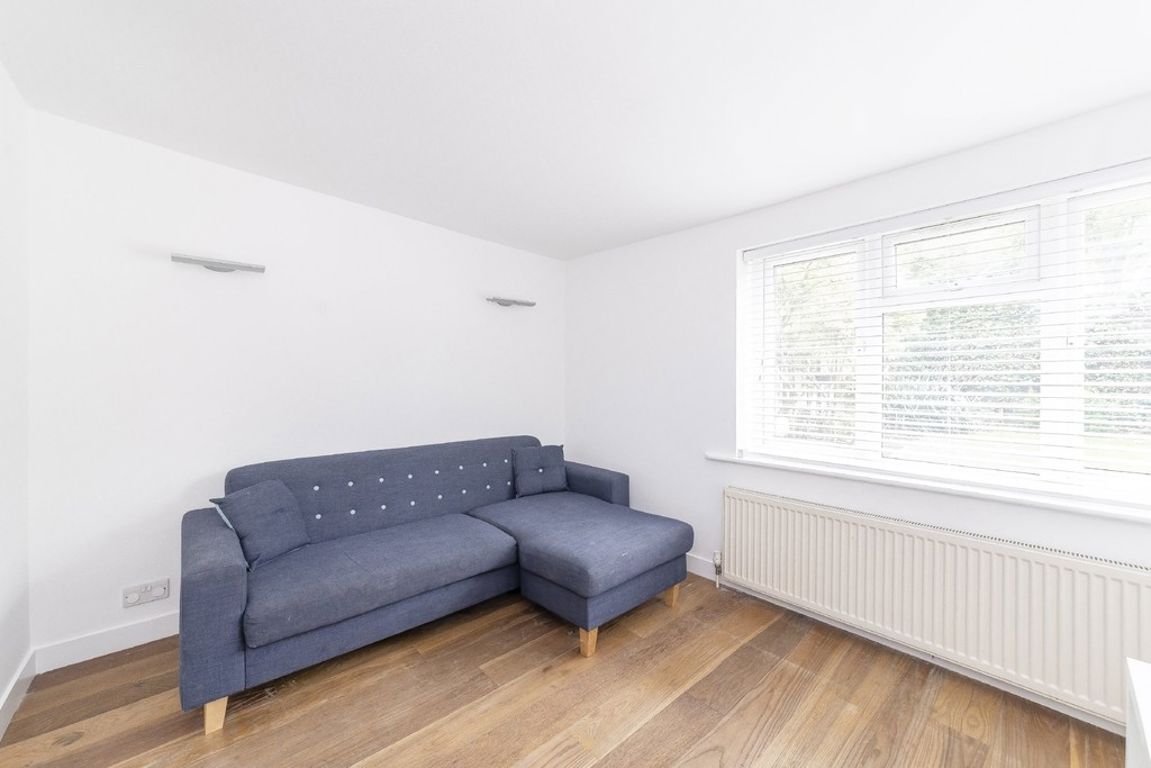 Linden Avenue, London