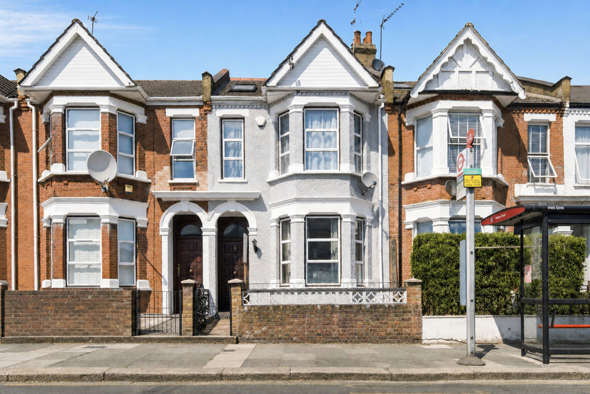 4 bed property in Doyle Gardens, London
