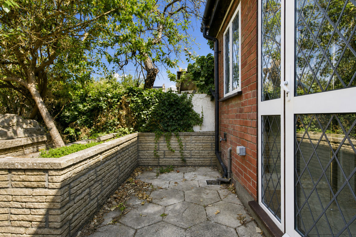 Doyle Gardens, London