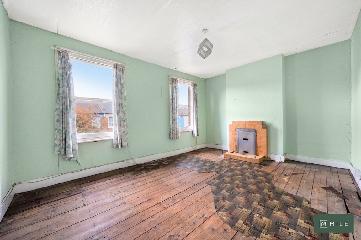 2 bed property in Waldo Road, London