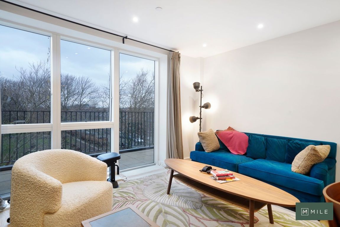 Third Avenue, London