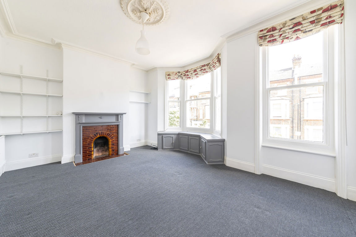 1 bed property in Portnall Road, London