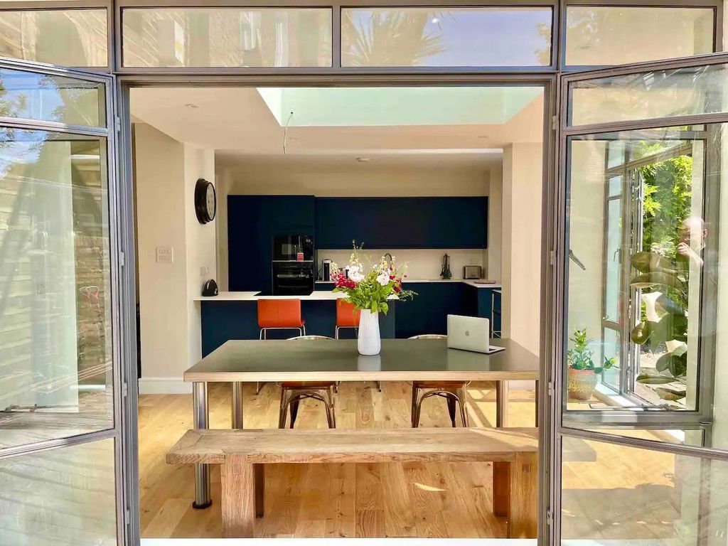 3 bed property in Cavendish Road, London