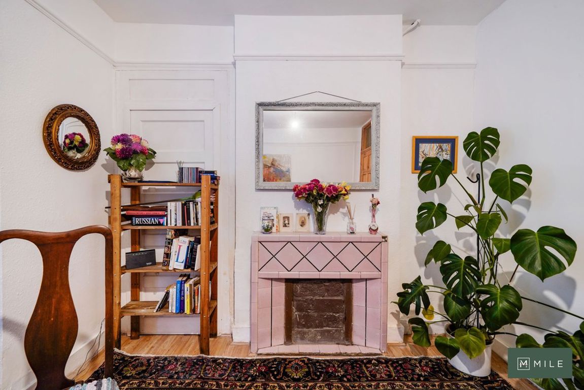 2 bed property in Holland Road, London