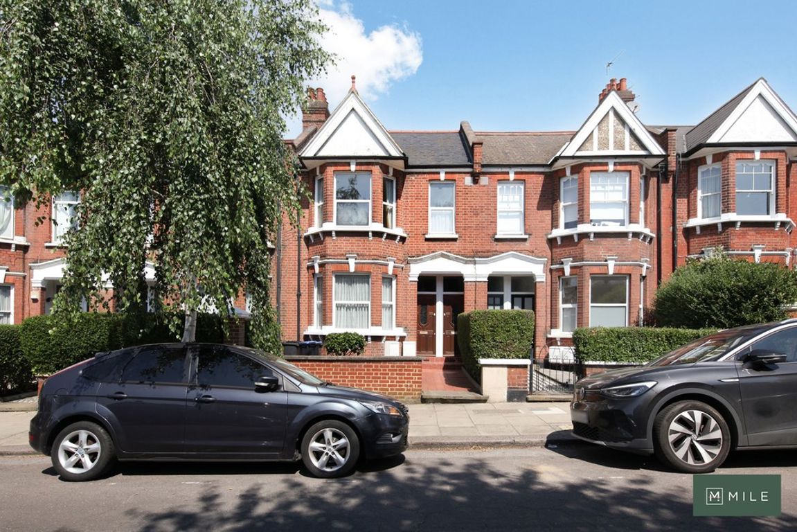 3 bed property in Odessa Road, London