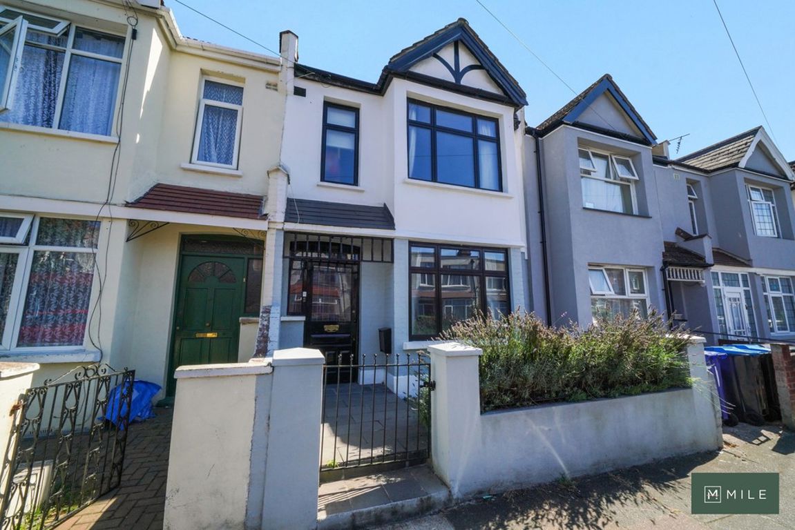 Yewfield Road, London