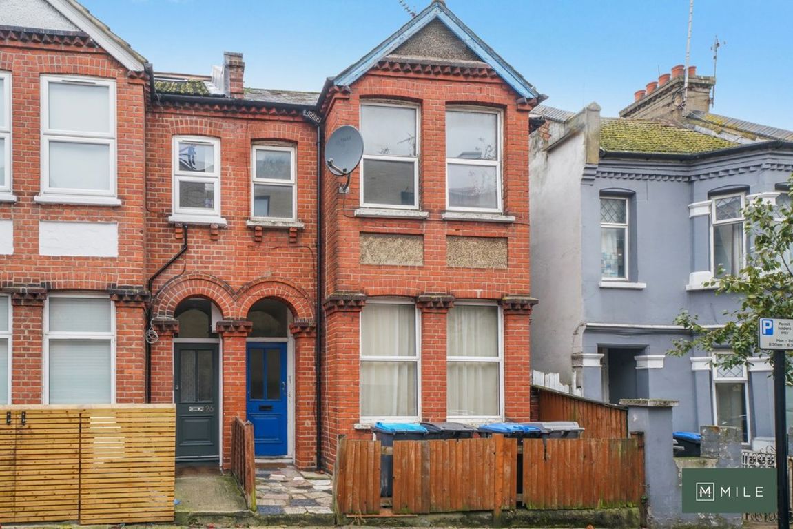 4 bed property in Grange Road, London