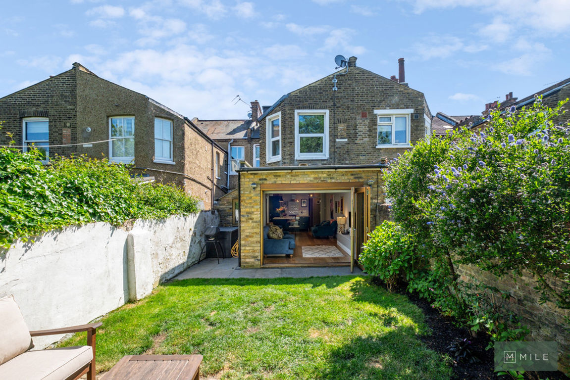 Bathurst Gardens, London