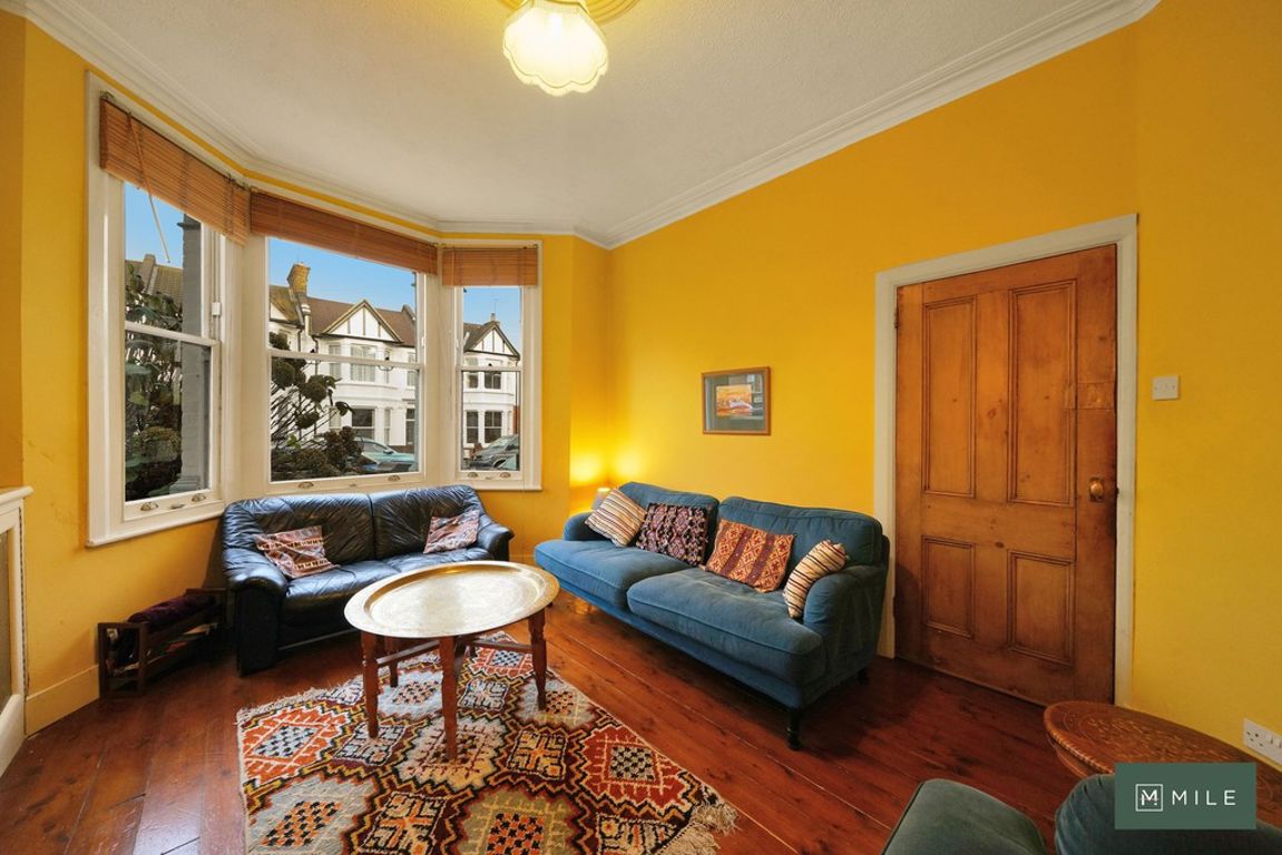 Leghorn Road, London