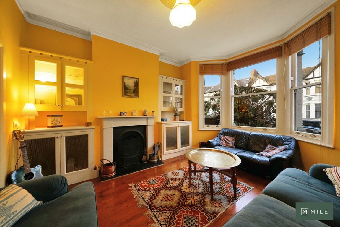 Leghorn Road, London