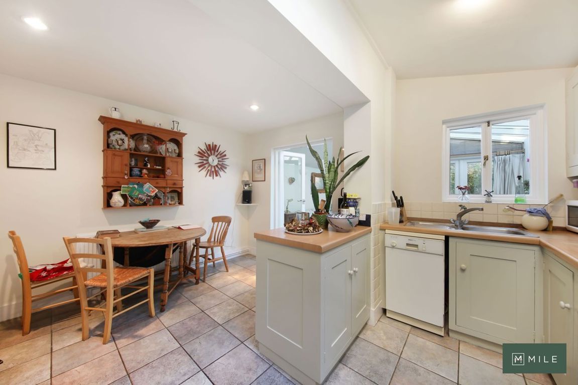 2 bed property in Oliphant Street, London