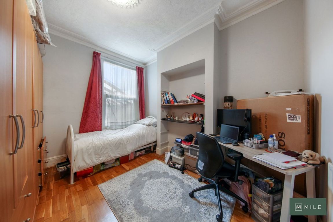 Purves Road, London