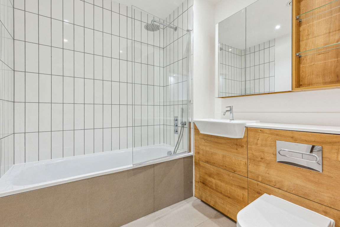 Third Avenue, London