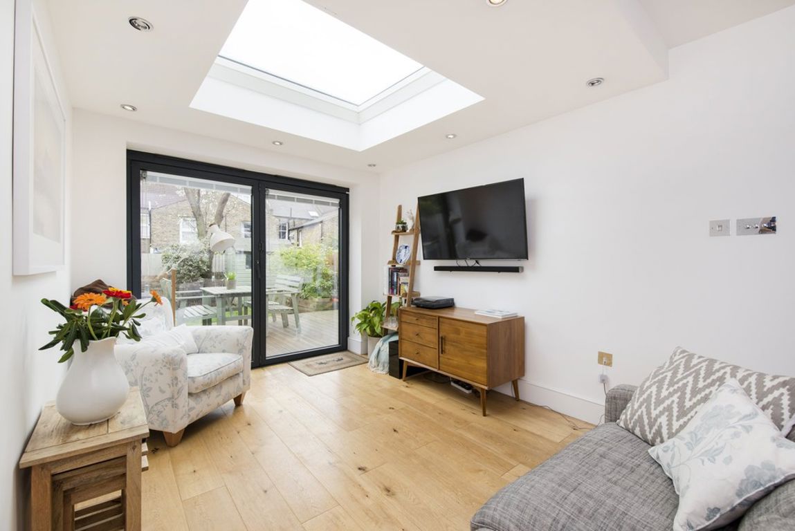 Purves Road, London
