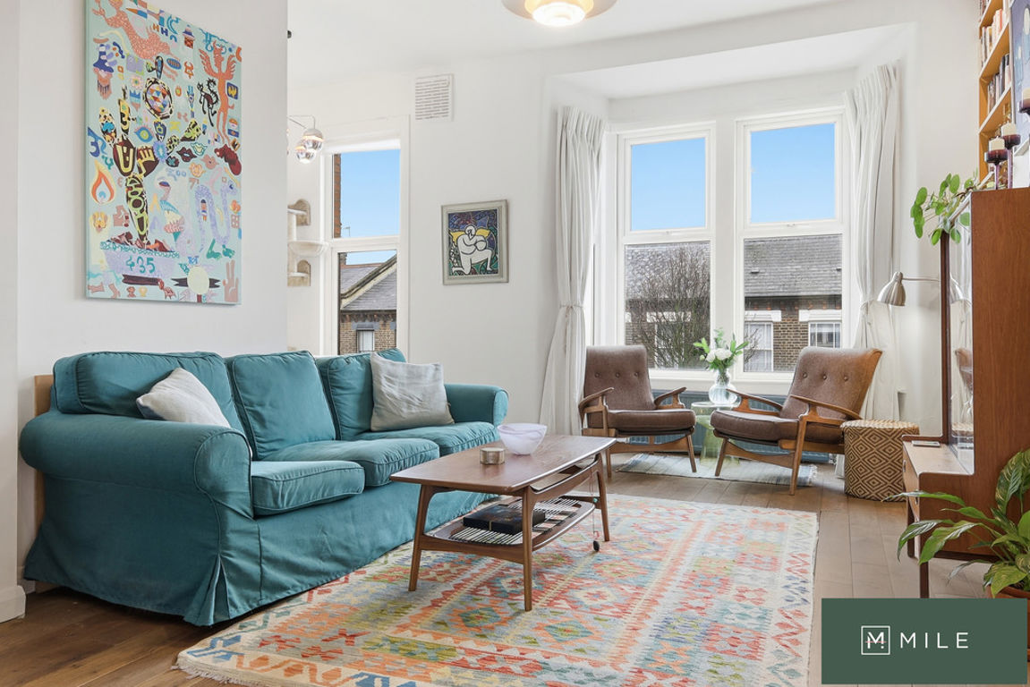 3 bed property in Kilburn Lane, London