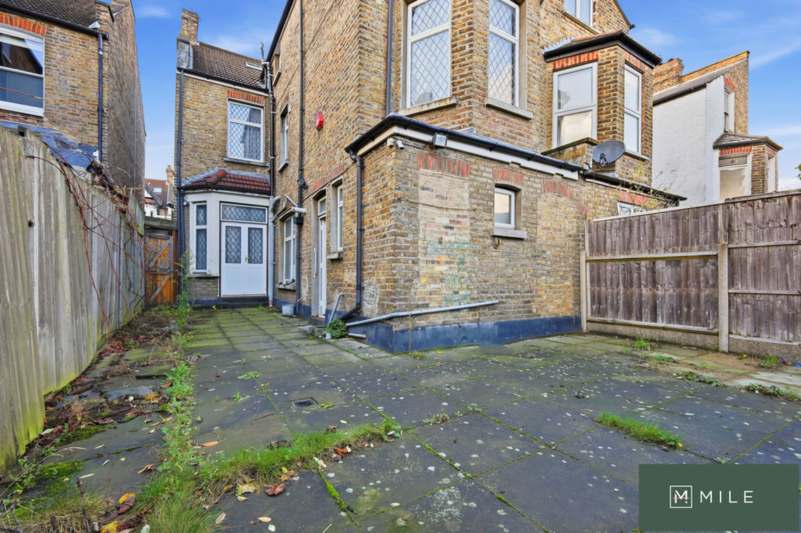 Sellons Avenue, London