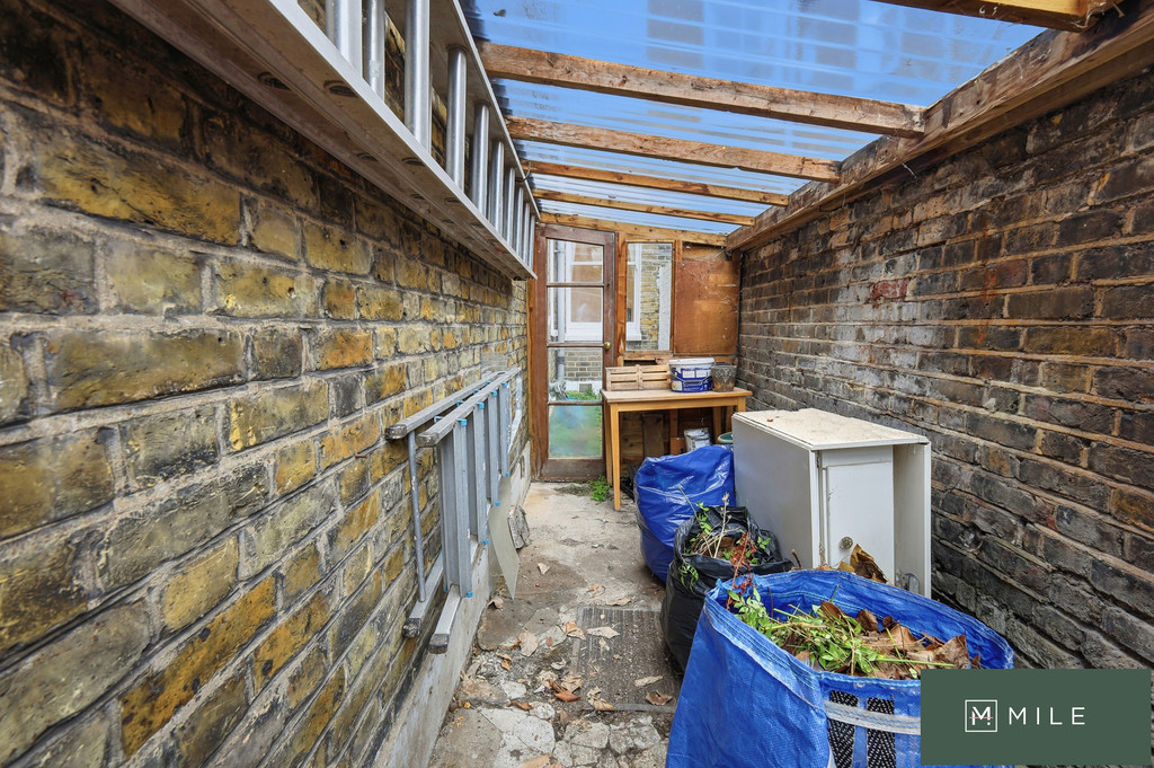 Bathurst Gardens, London