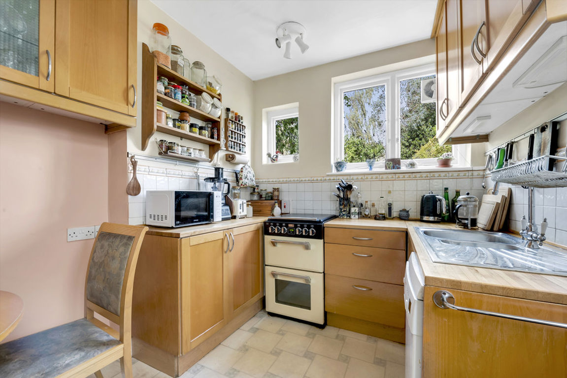 Dollis Hill Avenue, London