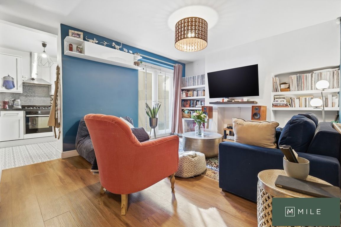 2 bed property in Malvern Road, London