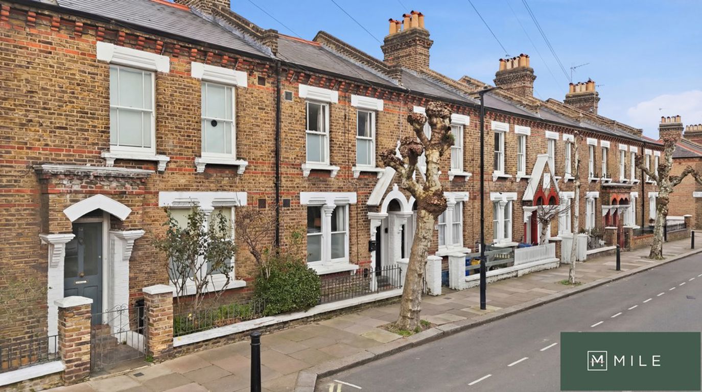 3 bed property in Droop Street, London