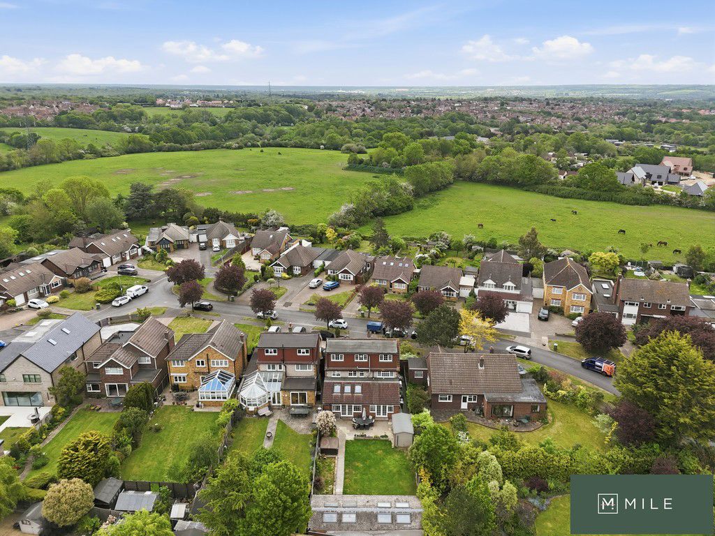 Colston Crescent, Waltham Cross