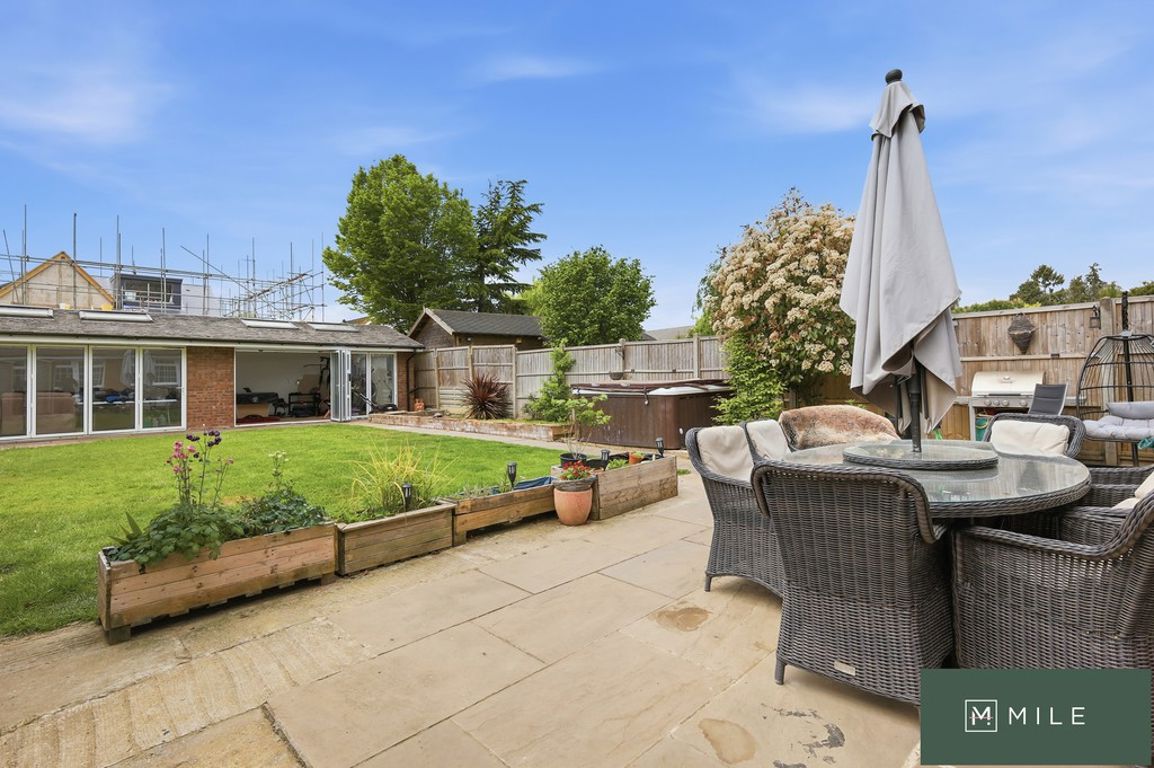Colston Crescent, Waltham Cross