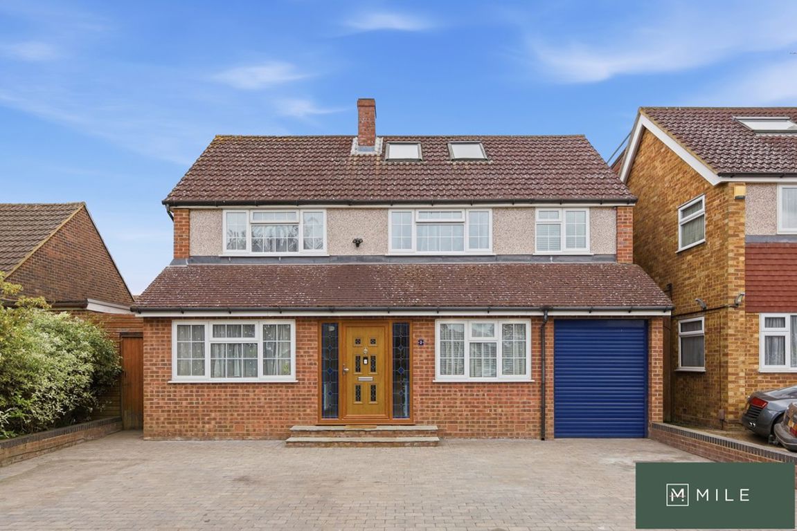 6 bed property in Colston Crescent, Waltham Cross