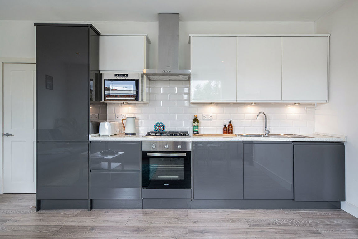 2 bed property in Bravington Road, London