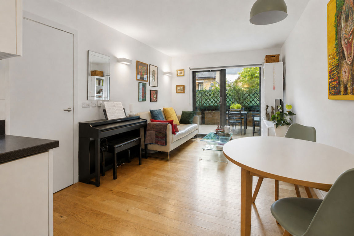 Fermoy Road, London