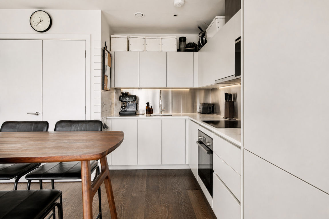 1 bed property in Salusbury Road, London