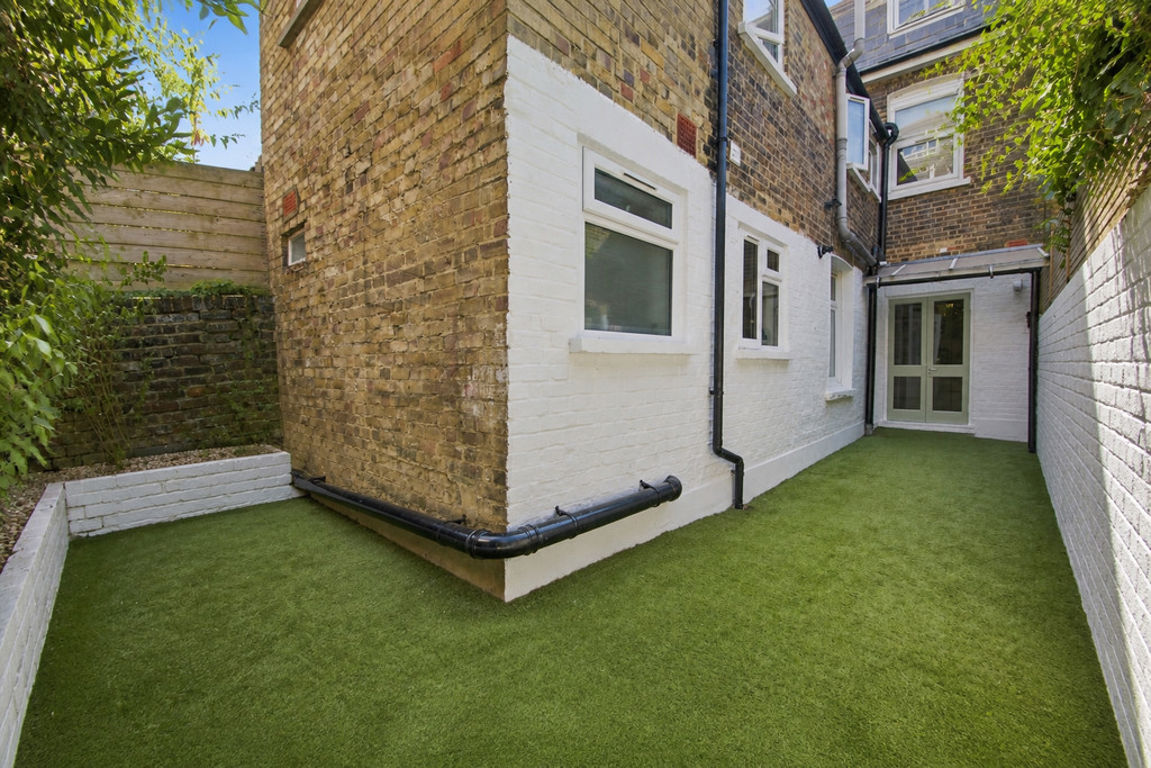 Ponsard Road, London