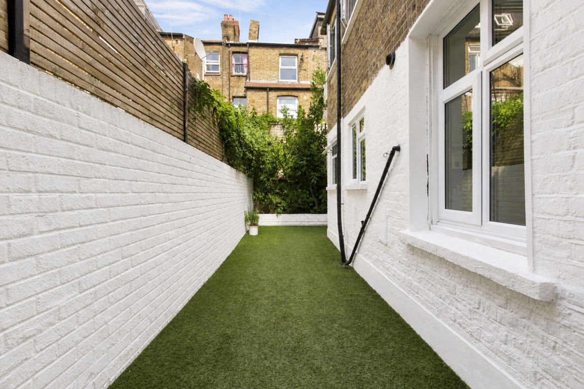 Ponsard Road, London