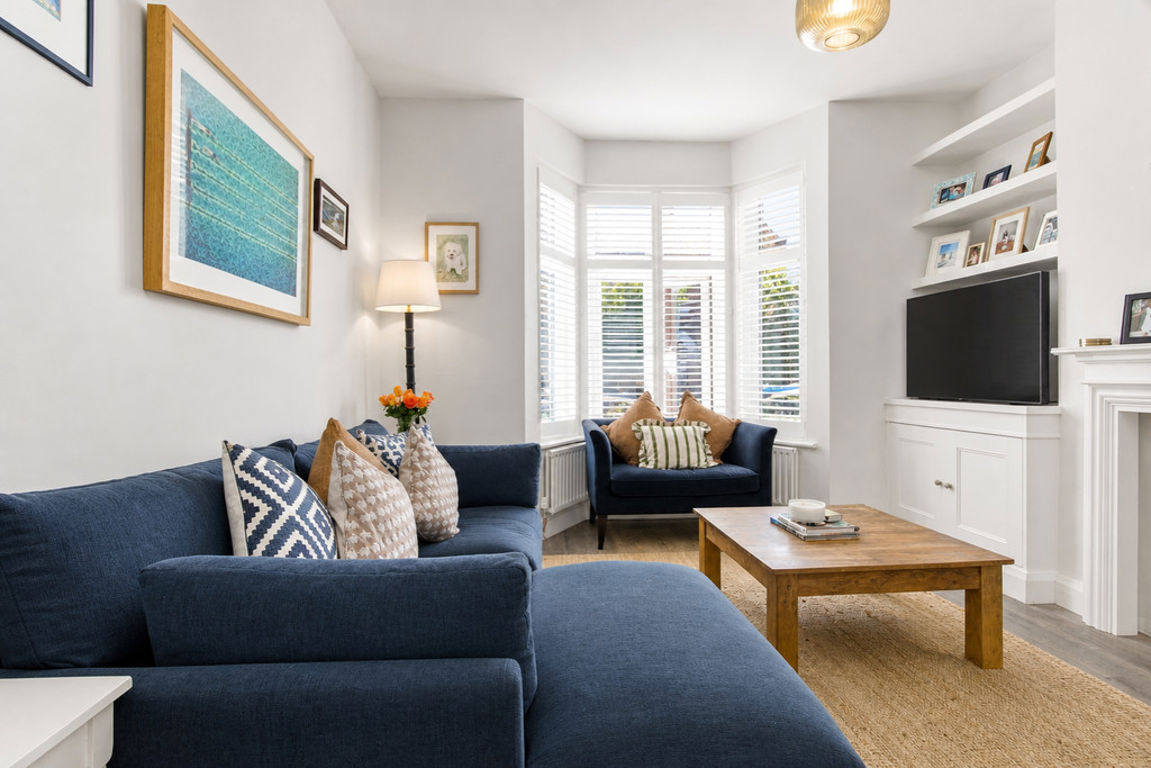 4 bed property in Ponsard Road, London