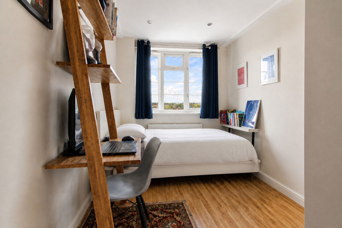 Ashford Court, London