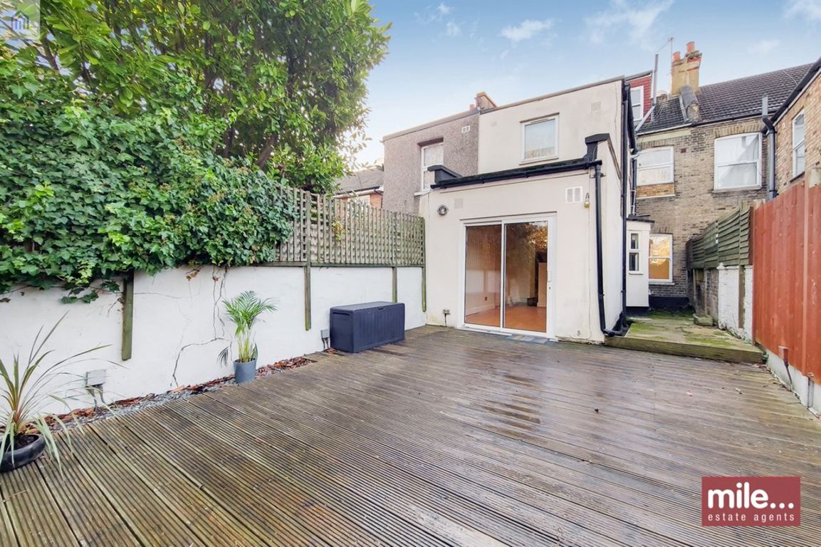 Purves Road, London