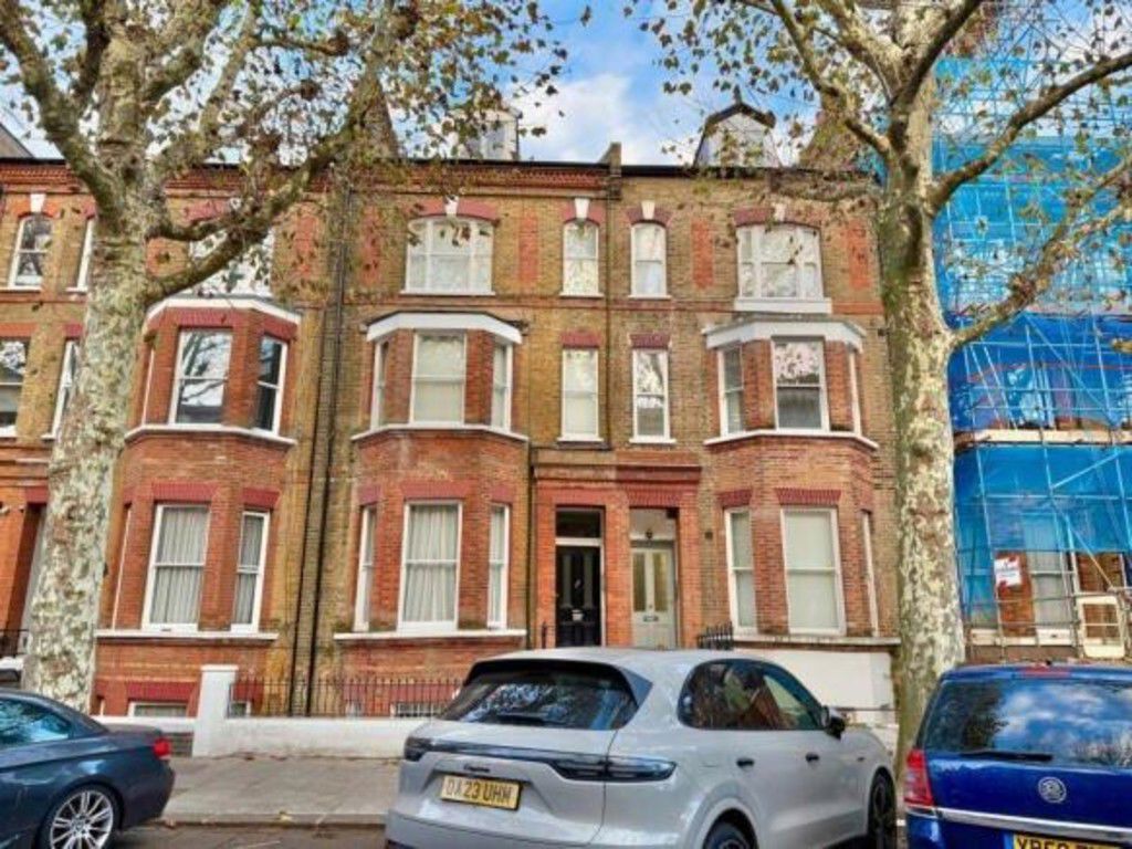 1 bed property in Randolph Avenue, London