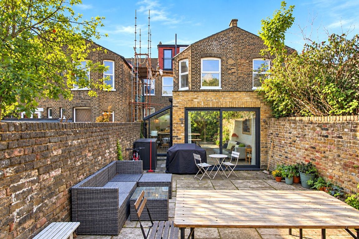 Bathurst Gardens, London