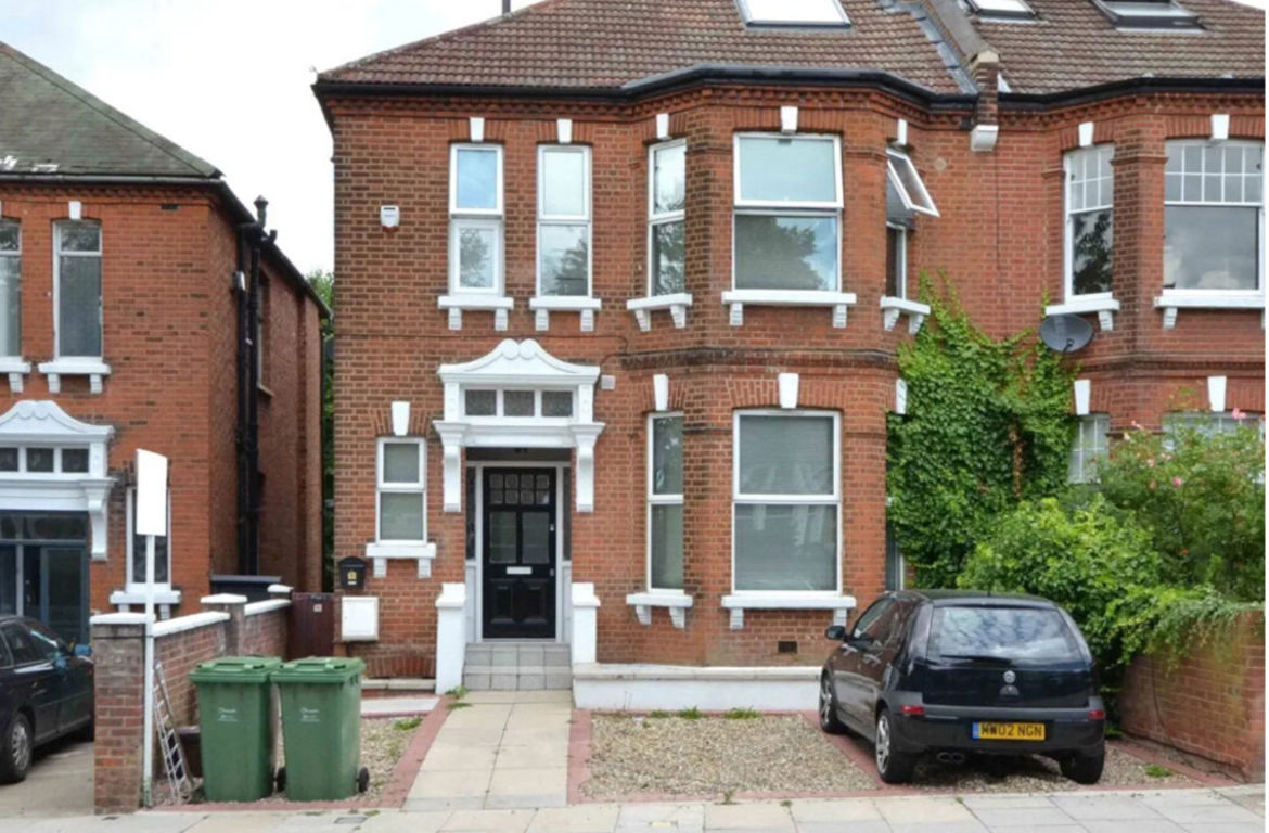 Minster Road, London