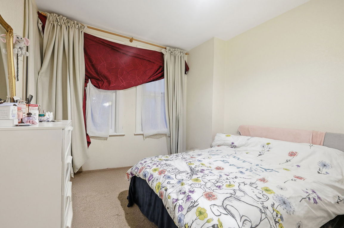 Mostyn Avenue, Wembley