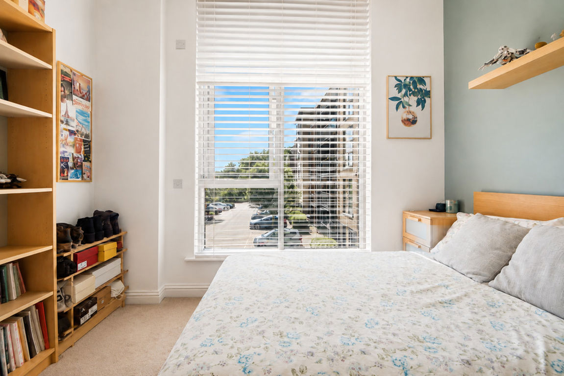 Joslin Avenue, London