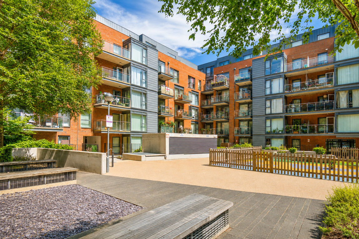 Zenith Close, London