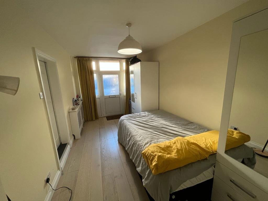 Windsor Crescent, Wembley