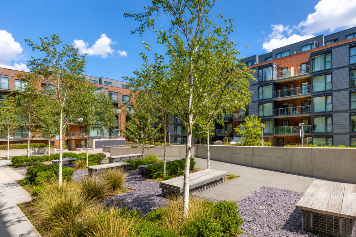 Zenith Close, London