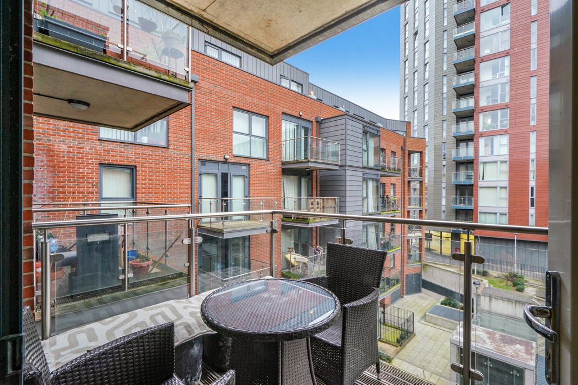 Zenith Close, London