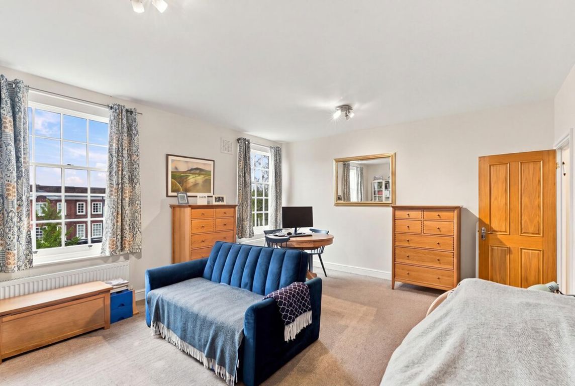 Belmont Court, London